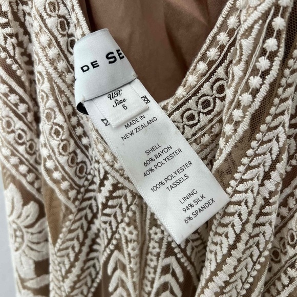 Rue De Seine East Gown US Size 6 - Picture 7 of 14